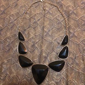 Classy Bold Necklace!